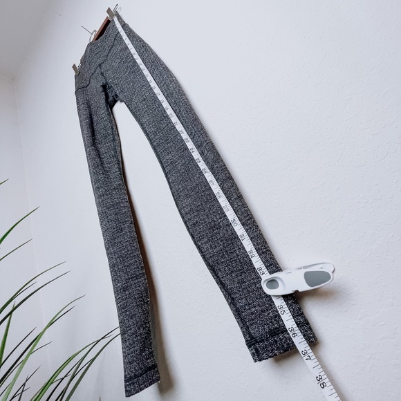 Grey/Gray Lululemon Leggings, Size 2, Thicker Material - Picture 5 of 10